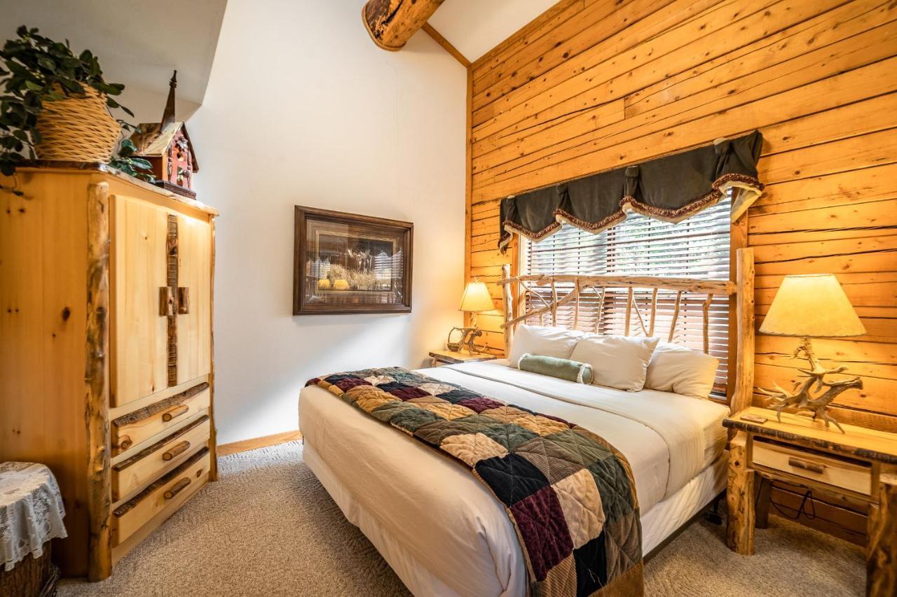 Cabins At Grand Mountain ブランソン エクステリア 写真