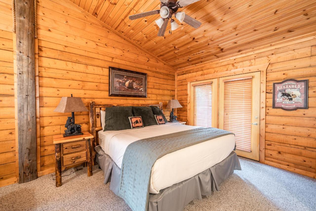 Cabins At Grand Mountain ブランソン エクステリア 写真