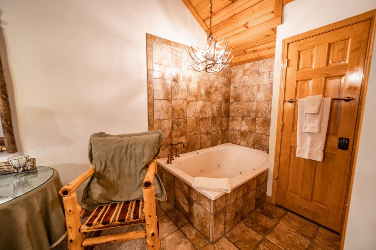 Cabins At Grand Mountain ブランソン エクステリア 写真