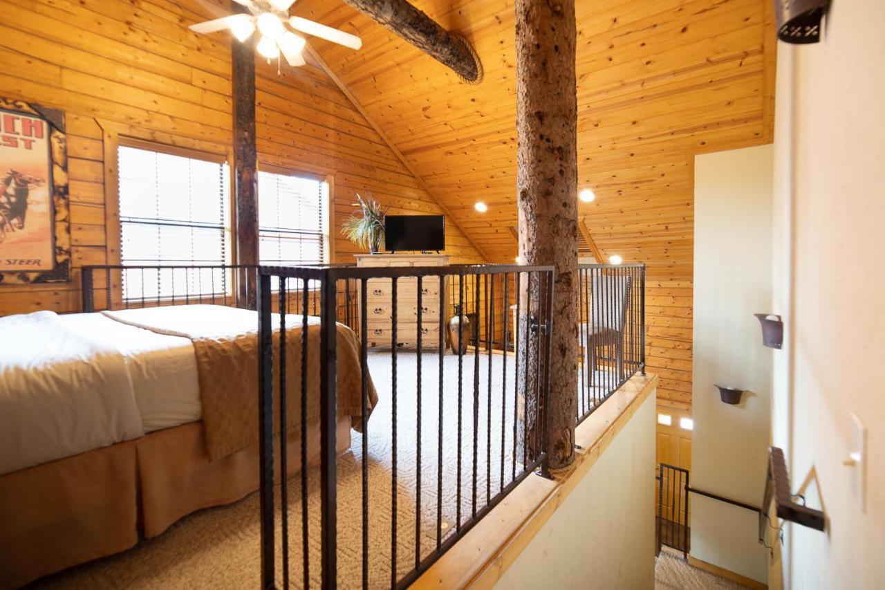 Cabins At Grand Mountain ブランソン エクステリア 写真