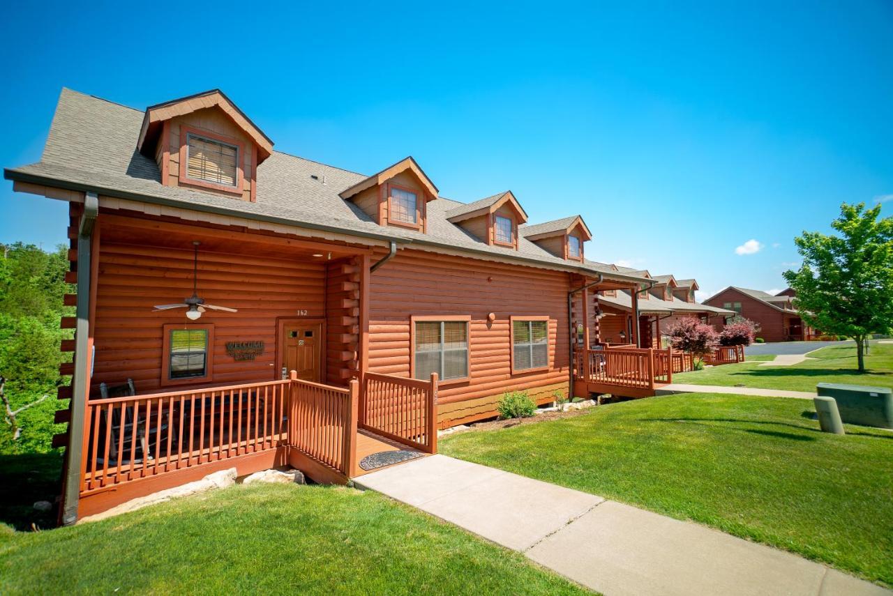 Cabins At Grand Mountain ブランソン エクステリア 写真