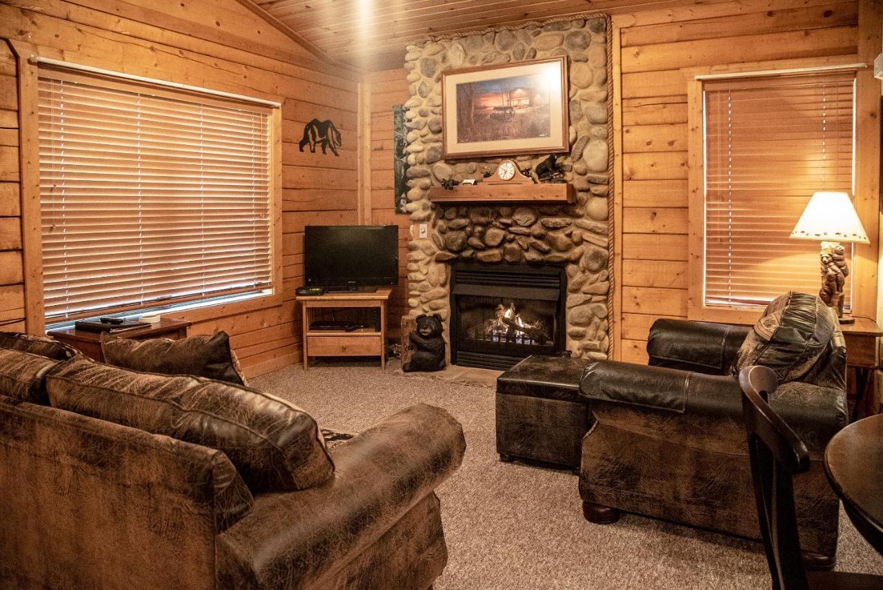 Cabins At Grand Mountain ブランソン エクステリア 写真